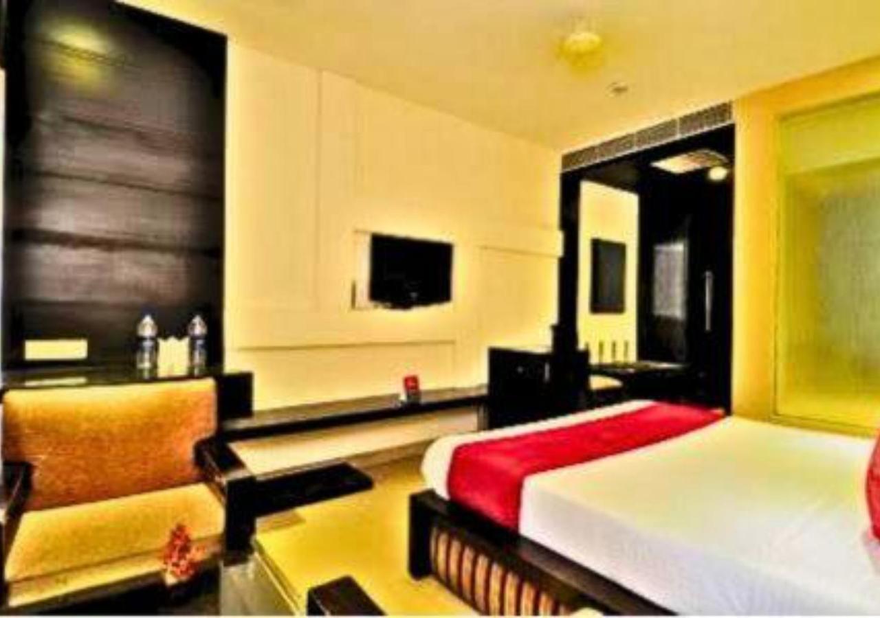 Hotel Landmark Chandigarh Exterior photo